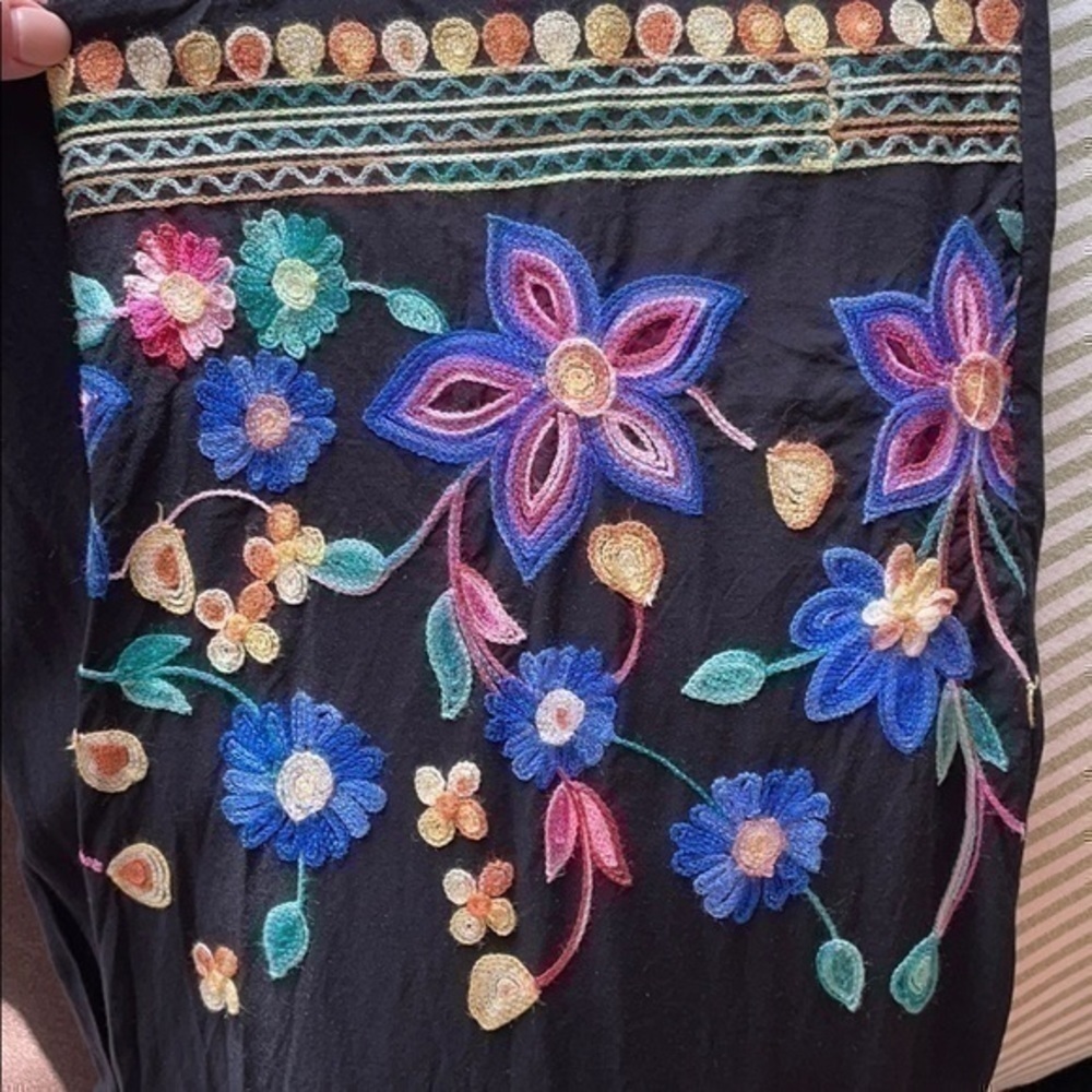 Extra Belleza Black Floral Embroidered Wide pants - Picture 7 of 8